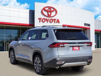 2026 Toyota Grand Highlander Hybrid - Photo 3
