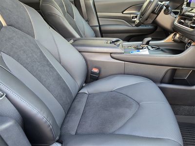 2026 Toyota Grand Highlander Hybrid - Photo 9