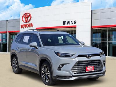 2026 Toyota Grand Highlander Hybrid - Photo 2