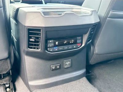 2025 Toyota Sequoia — photo 21 view