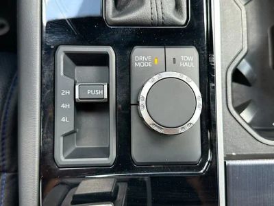 2025 Toyota Sequoia — photo 32 view