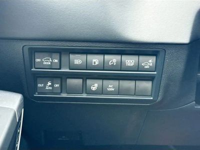 2025 Toyota Sequoia — photo 38 view