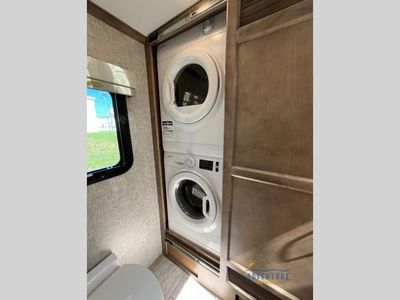 2025 Tiffin Motorhomes Byway BL - Photo 10