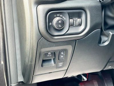 2026 Ram 1500 — photo 10 view