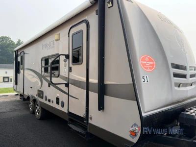2012 EverGreen RV Ever-Lite — front three-quarter view