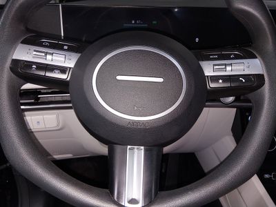 2025 Hyundai Tucson — photo 12 view