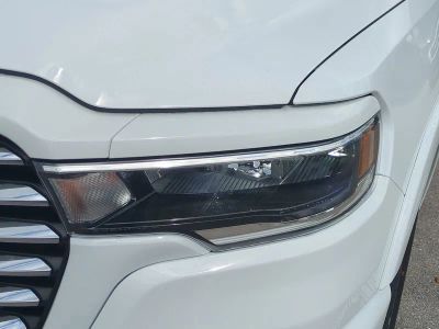 2026 Ram 1500 — photo 10 view
