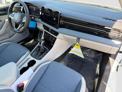 2026 Volkswagen Jetta — photo 13 view