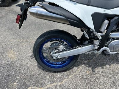 2025 Suzuki DR-Z4SM - Photo 11