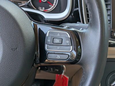 2015 Volkswagen Beetle Coupe — photo 23 view
