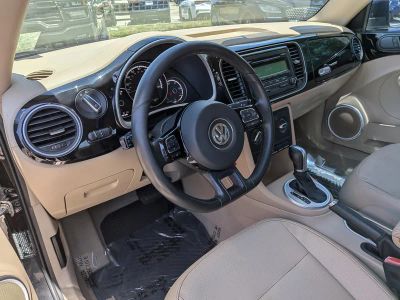 2015 Volkswagen Beetle Coupe — photo 15 view