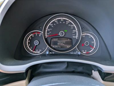 2015 Volkswagen Beetle Coupe — photo 26 view
