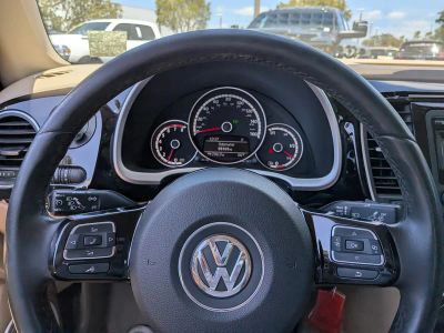 2015 Volkswagen Beetle Coupe — photo 24 view