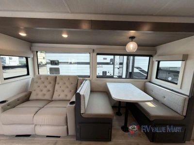 2027 Forest River Surveyor Legend — photo 30 view
