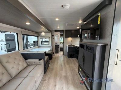 2027 Forest River Surveyor Legend — photo 25 view