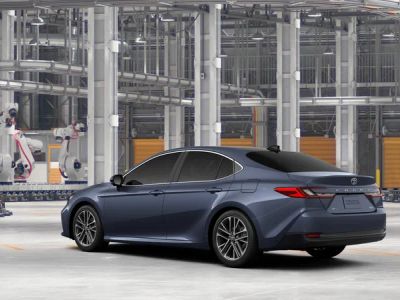 2026 Toyota Camry - Photo 6