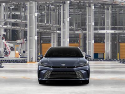 2026 Toyota Camry - Photo 17