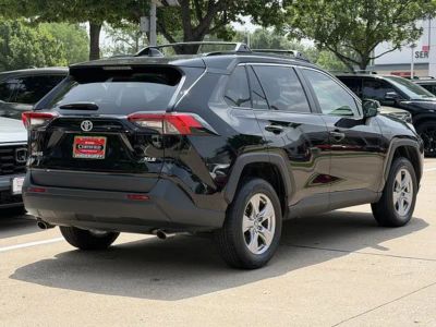 2022 Toyota RAV4 - Photo 4
