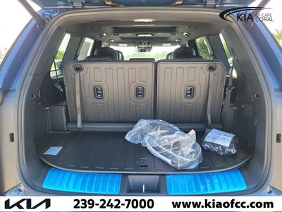 2027 Kia Telluride Hybrid - Photo 11