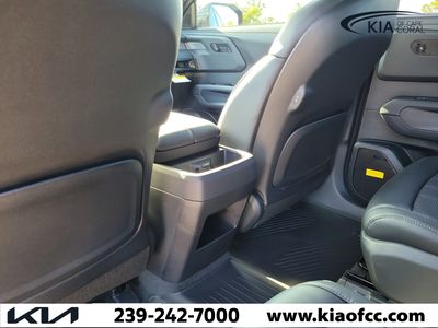 2027 Kia Telluride Hybrid - Photo 15