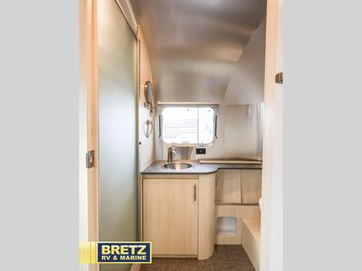 2023 Airstream Flying Cloud - Photo 15