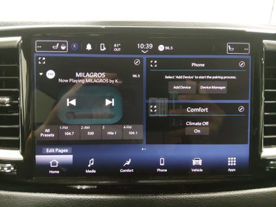 2023 Chrysler Pacifica — photo 17 view