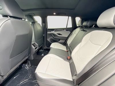 2026 Volkswagen Tiguan — photo 21 view