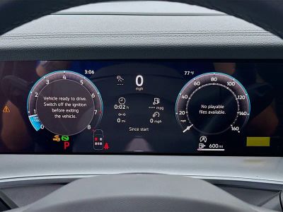 2026 Volkswagen Tiguan — photo 11 view