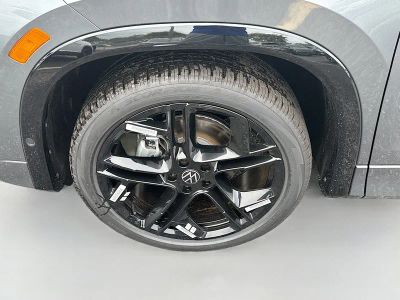 2026 Volkswagen Tiguan — photo 27 view