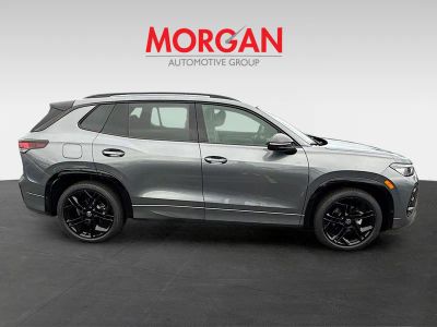 2026 Volkswagen Tiguan — photo 8 view