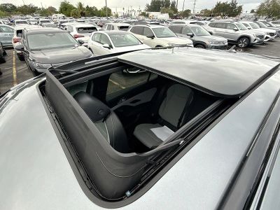 2026 Volkswagen Tiguan — photo 16 view