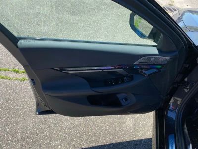 2027 BMW 5 Series — photo 12 view