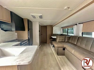 2025 Wildwood X-Lite 28VBXLX — photo 13 view
