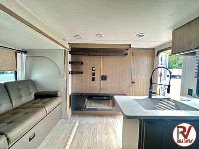 2025 Wildwood X-Lite 28VBXLX — photo 16 view