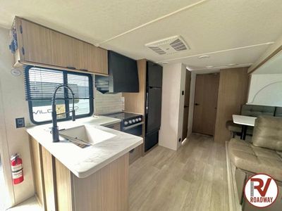 2025 Wildwood X-Lite 28VBXLX — photo 14 view
