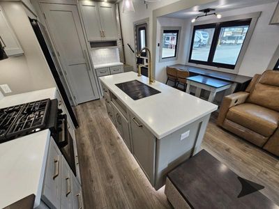 2024 Brinkley Model Z - Photo 26