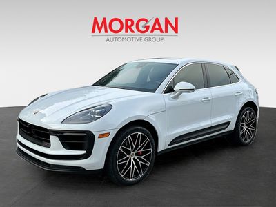 2023 Porsche Macan - Photo 2
