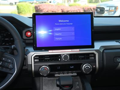 2026 Toyota Tacoma - Photo 9