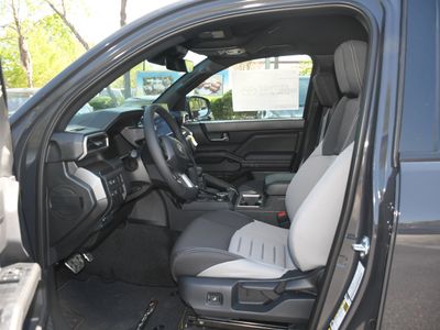 2026 Toyota Tacoma - Photo 3