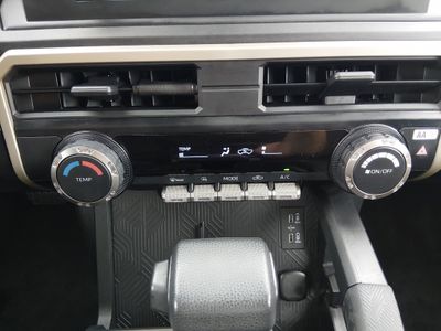 2025 Toyota Tacoma 2WD - Photo 19
