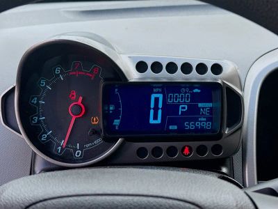 2016 Chevrolet Sonic — photo 11 view