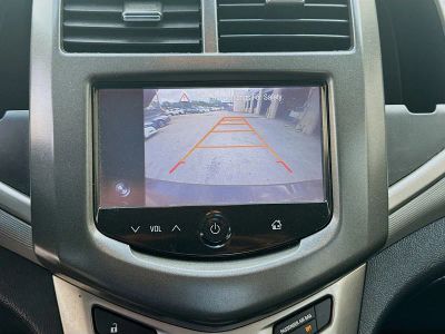 2016 Chevrolet Sonic — photo 13 view