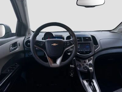 2016 Chevrolet Sonic — photo 20 view