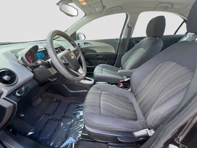 2016 Chevrolet Sonic — photo 18 view