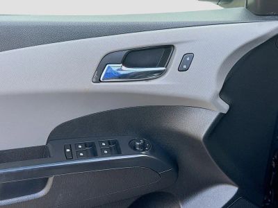 2016 Chevrolet Sonic — photo 16 view