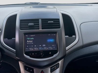 2016 Chevrolet Sonic — photo 12 view