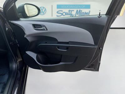 2016 Chevrolet Sonic — photo 32 view