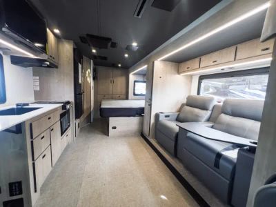 2026 Grand Design LINEAGE SERIES M - Photo 6
