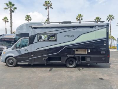 2026 Grand Design LINEAGE SERIES M - Photo 22