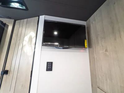 2026 Grand Design LINEAGE SERIES M - Photo 13
